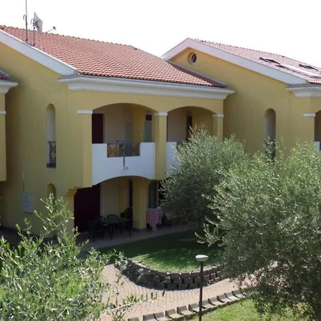 Apartment Three-room Flat In A With Shared Pool *
